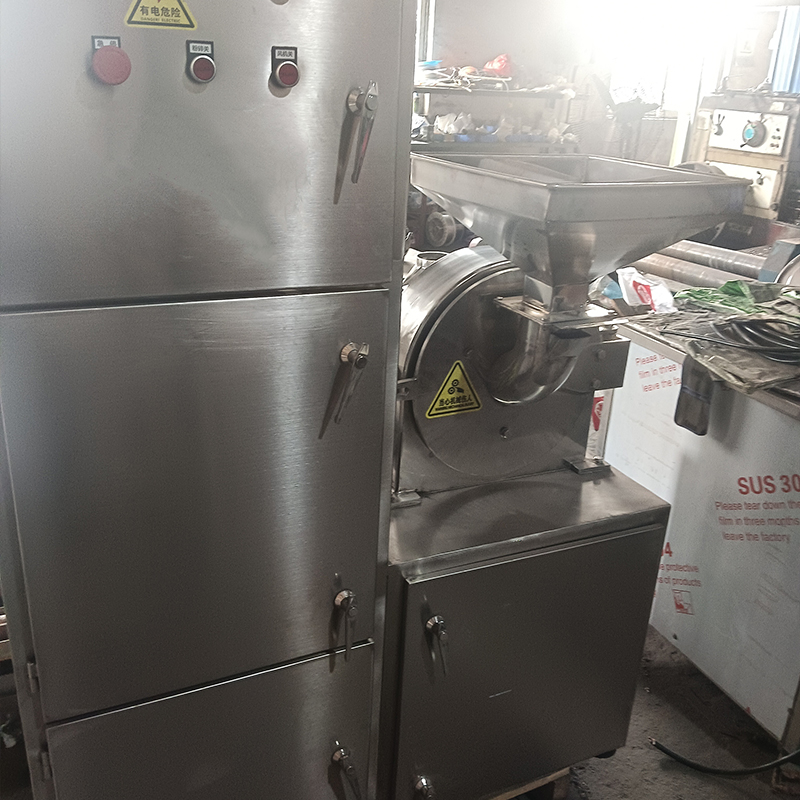 除塵萬能粉碎機(jī)